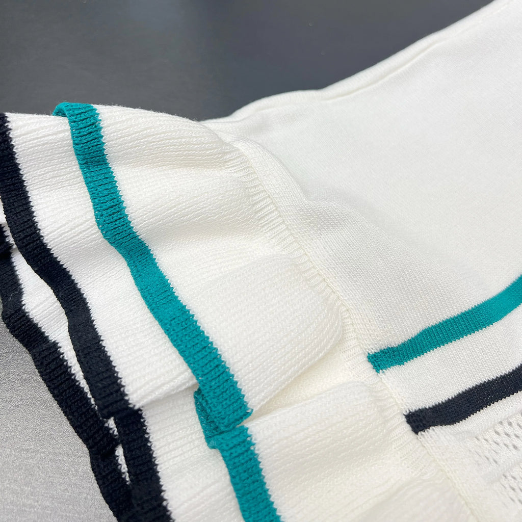 Vintage Ruffled Knitted Mini Dress – Sexy & Chic